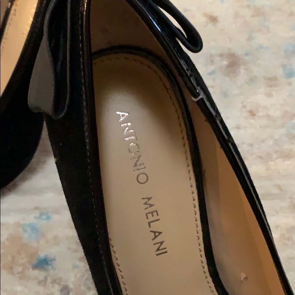 Shoes - Picture 7 of 9